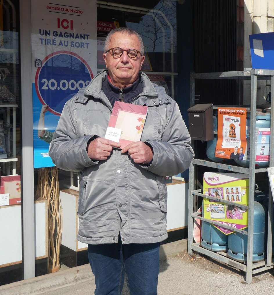 L'auteur présente un ouvrage-hommage à une famille meurtrie par les guerres 