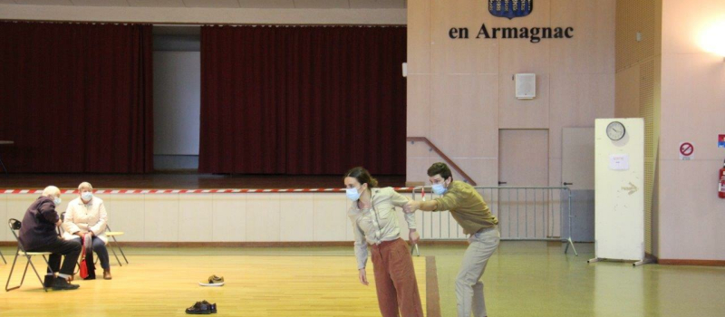 Les danseurs de la compagnie du Carré Blanc reviennent pour un second spectacle