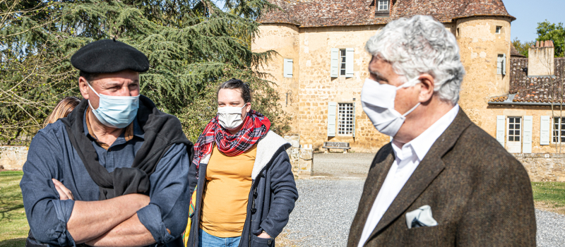 Philippe Martin en visite au château de Sabazan  