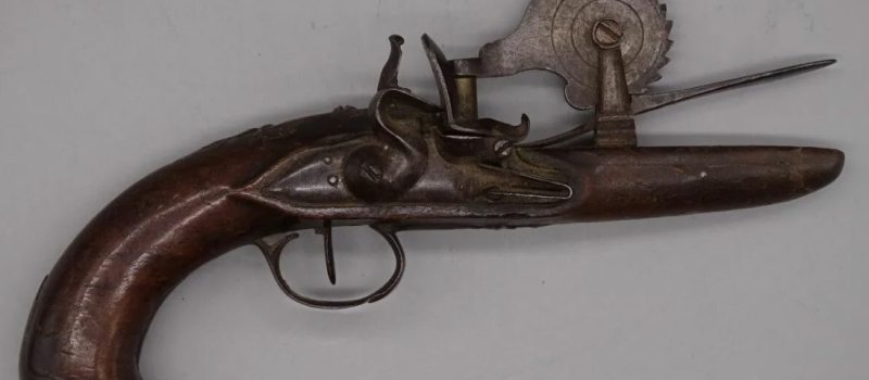 Une occasion d'enrichir votre collection de souvenirs militaires