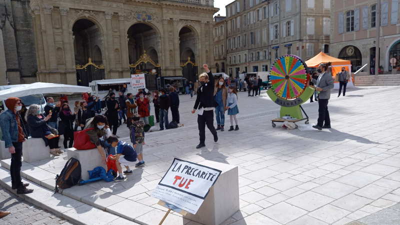 Le piéton auscitain en promenade ce jour de marché