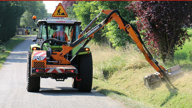 Travaux de fauchage sur les 3550 kms de départementales
