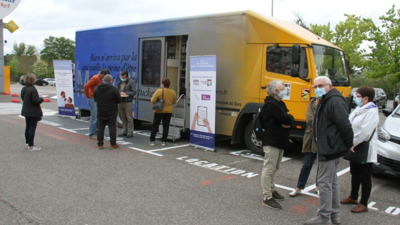 Ne cherchez pas un bouquin, il s'agit en fait du Bus Test itinérant