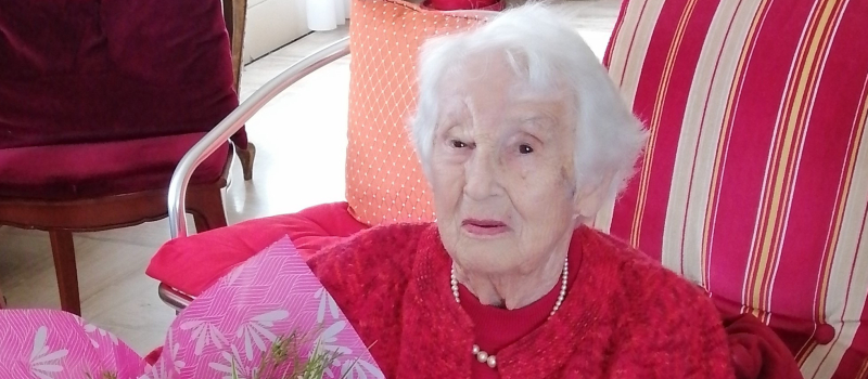 Claire Silmot, une centenaire, bon pied, bon oeil.