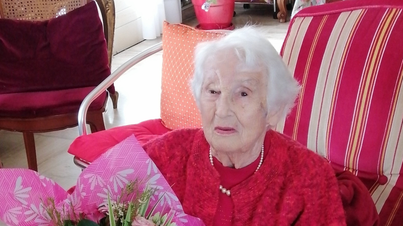Claire Silmot, une centenaire, bon pied, bon oeil.