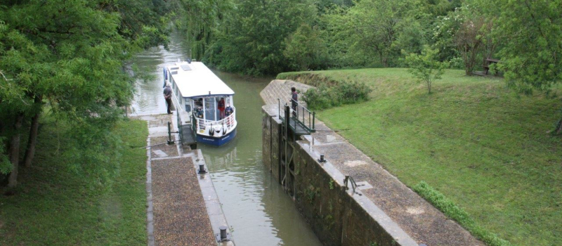 A pied, à cheval ou en bateau