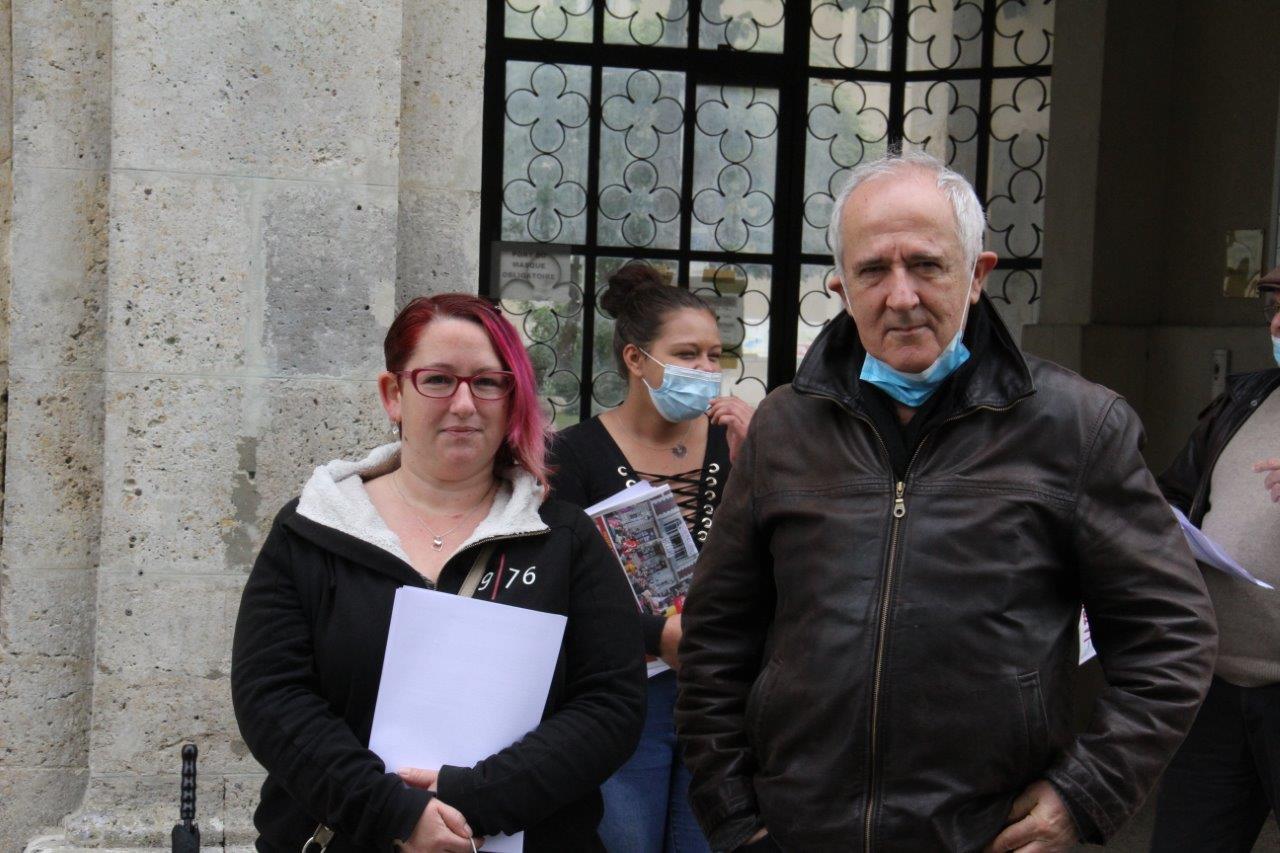 Angélique Goudenne, en arrière-plan,  Emilie Roumat et Pascal Connan - Photo Marc Le Saux