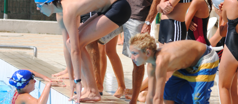 Plongeons à volonté dans la piscine municipale de Riscle