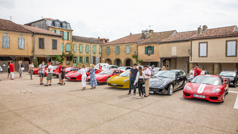 Brillante visite de 16 Ferrari à Lupiac dimanche 20 juin  