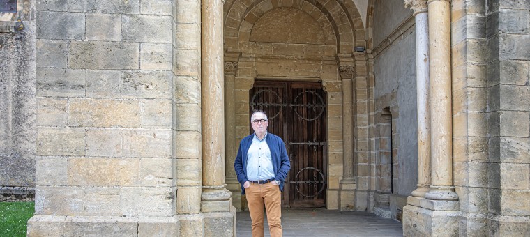 2 Jean-Etienne Meillan au porche de l'église 1bis 250621.jpg