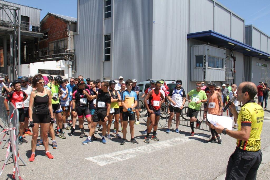 Dernières consignes avant le départ - Photo Marc Le Saux