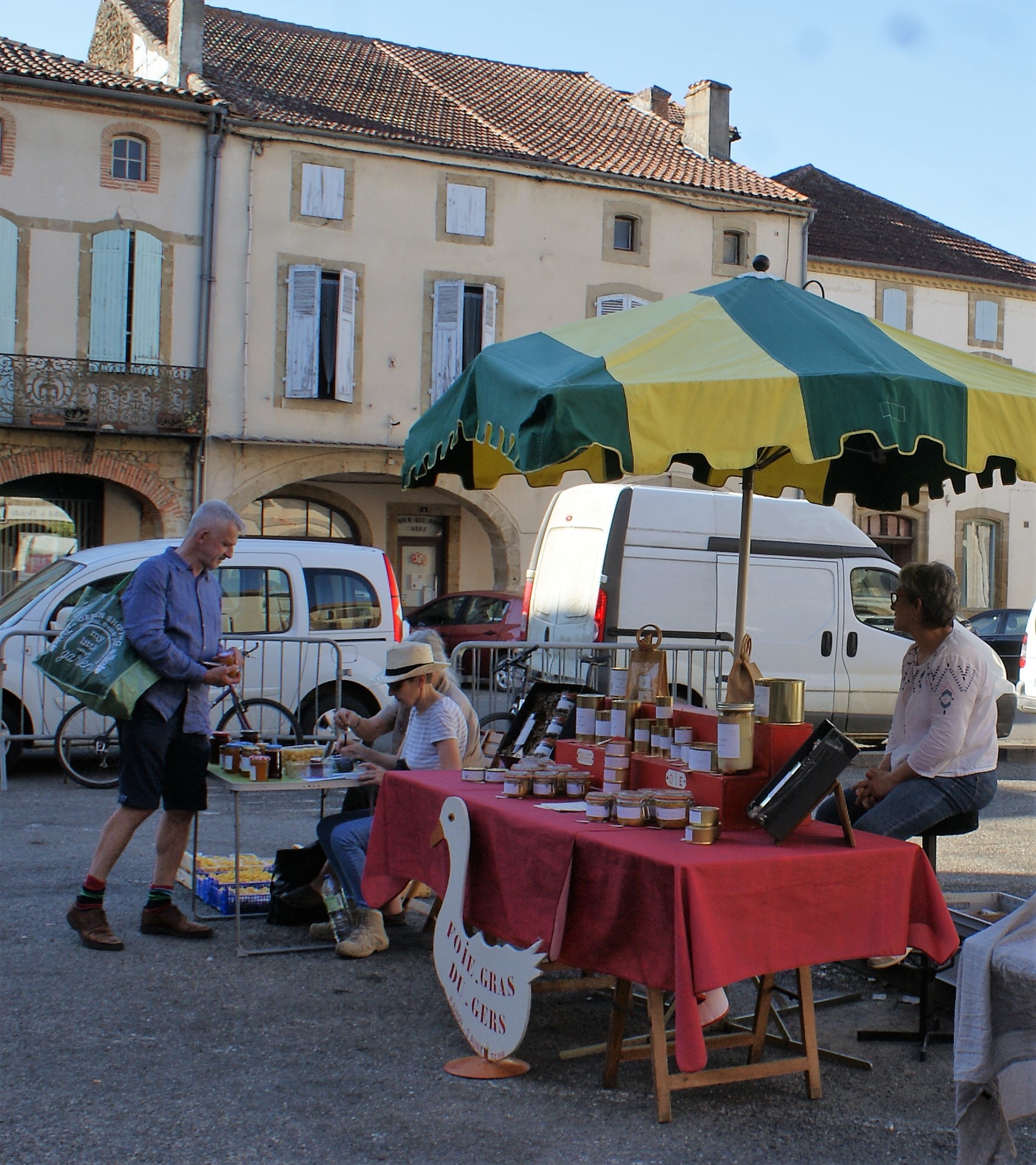 Des fruits et des confitures du Jardin  au marché des producteurs