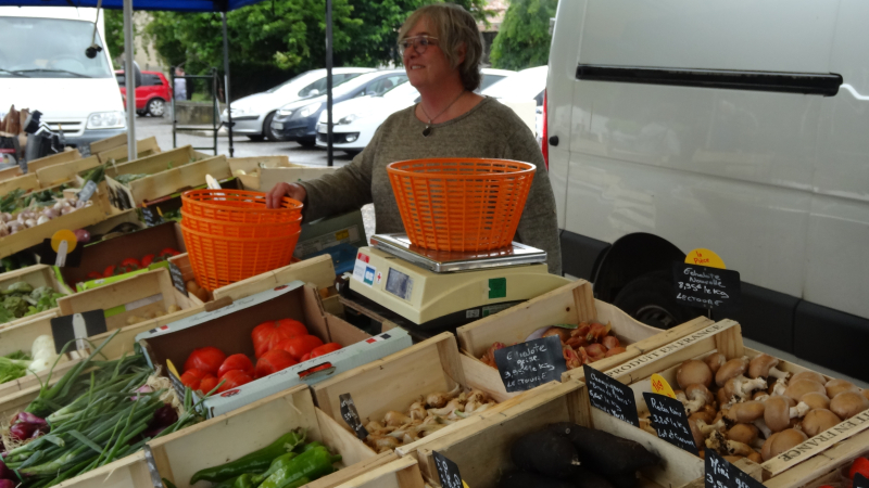De nouveaux commerçants au marché du mercredi matin