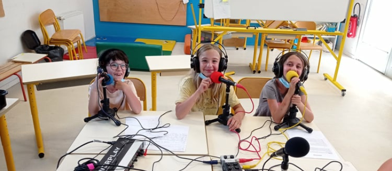 Écoutez les écoliers parler au micro de Radio Fil de l'Eau