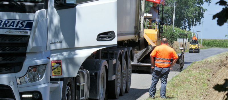 Route de Tasque les travaux ont débuté aujourd'hui