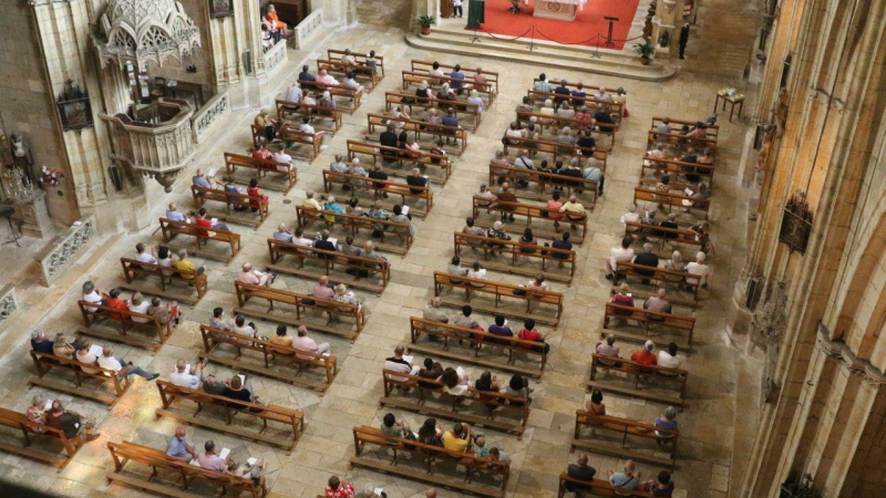 Dans les hauteurs de la cathédrale, l'orgue, un instrument pour des musiciens au sommet de leur art