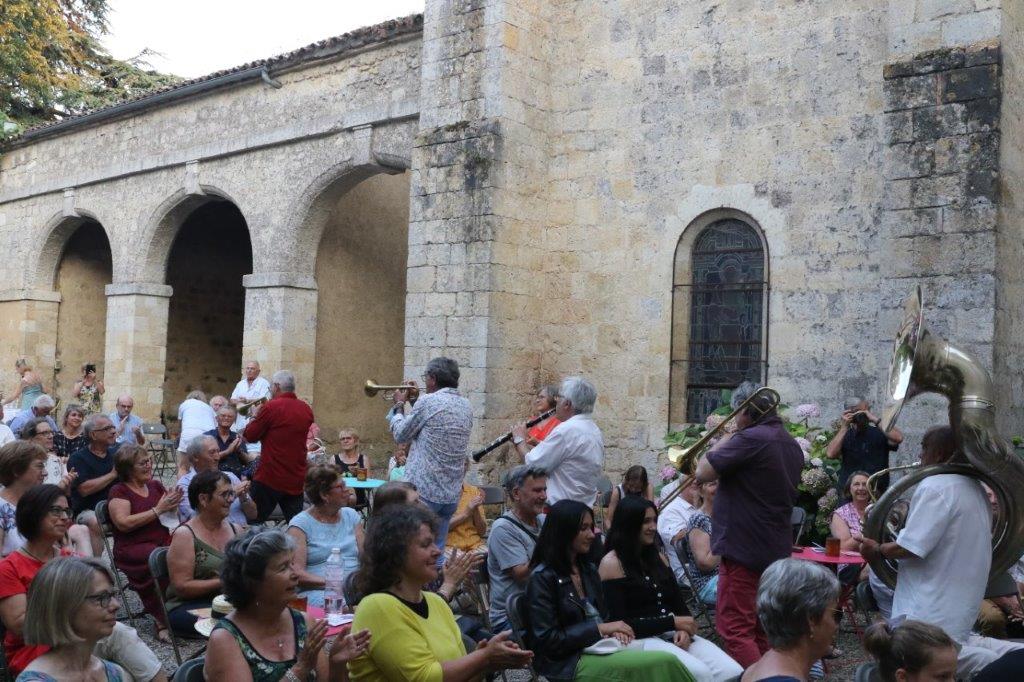 Quelle ambiance pour ce premier concert avec Contreband ! - Photo Marc Le Saux