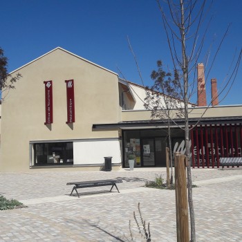 La Médiathèque reste le centre culturel de la ville et des environs