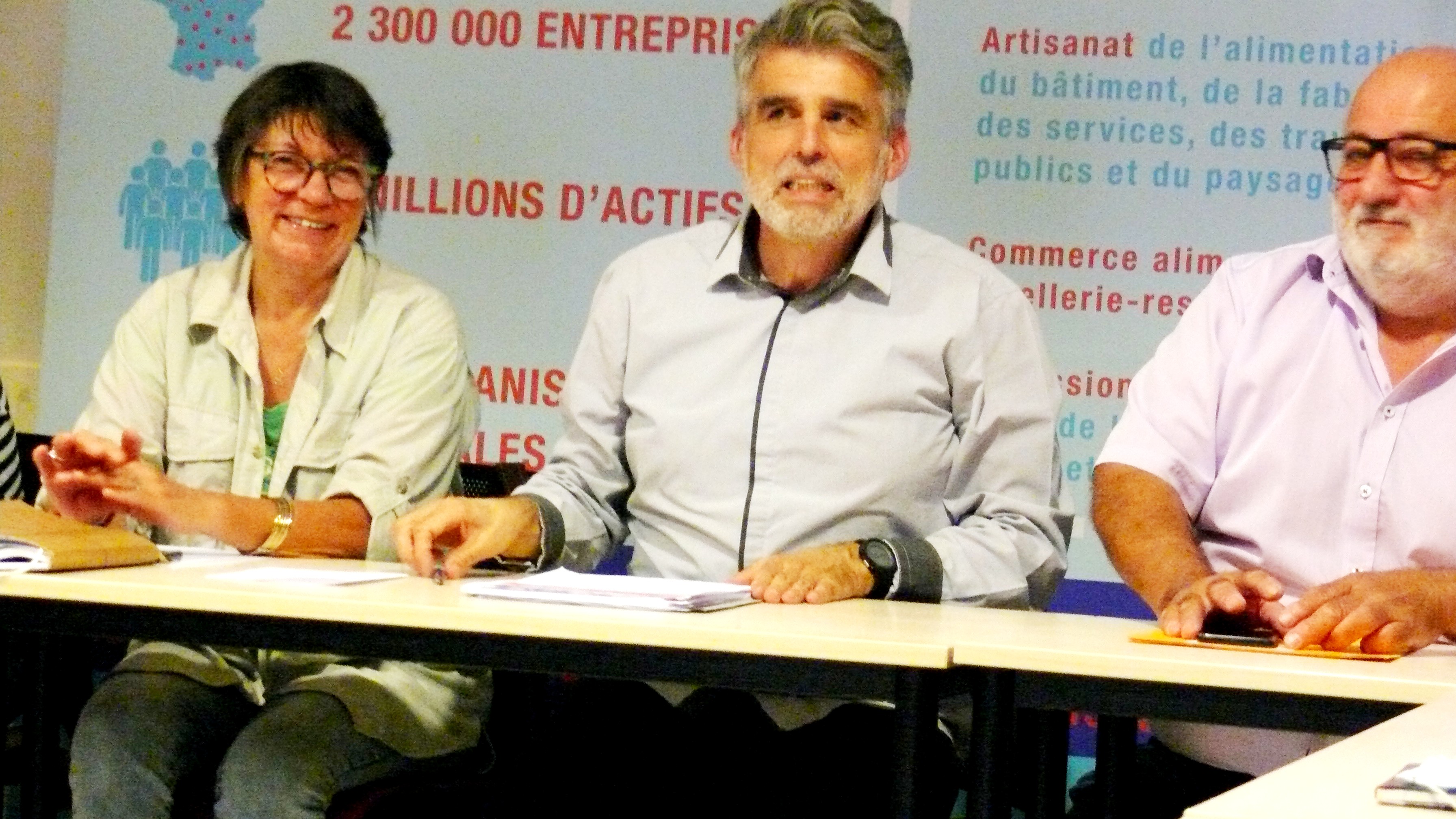 Le président Philippe Arger entouré de Françoise Gaufriez et de Guy Sorbadère, président de la CMA.