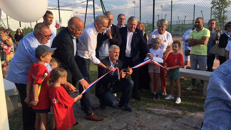Tapis rouge au tennis club