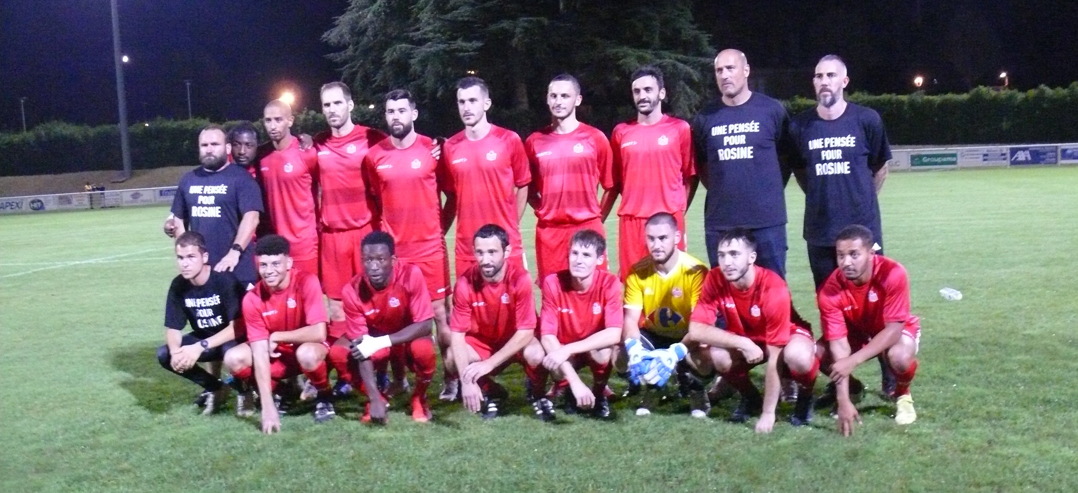 La formation d'Auch Football avant le coup d'envoi.