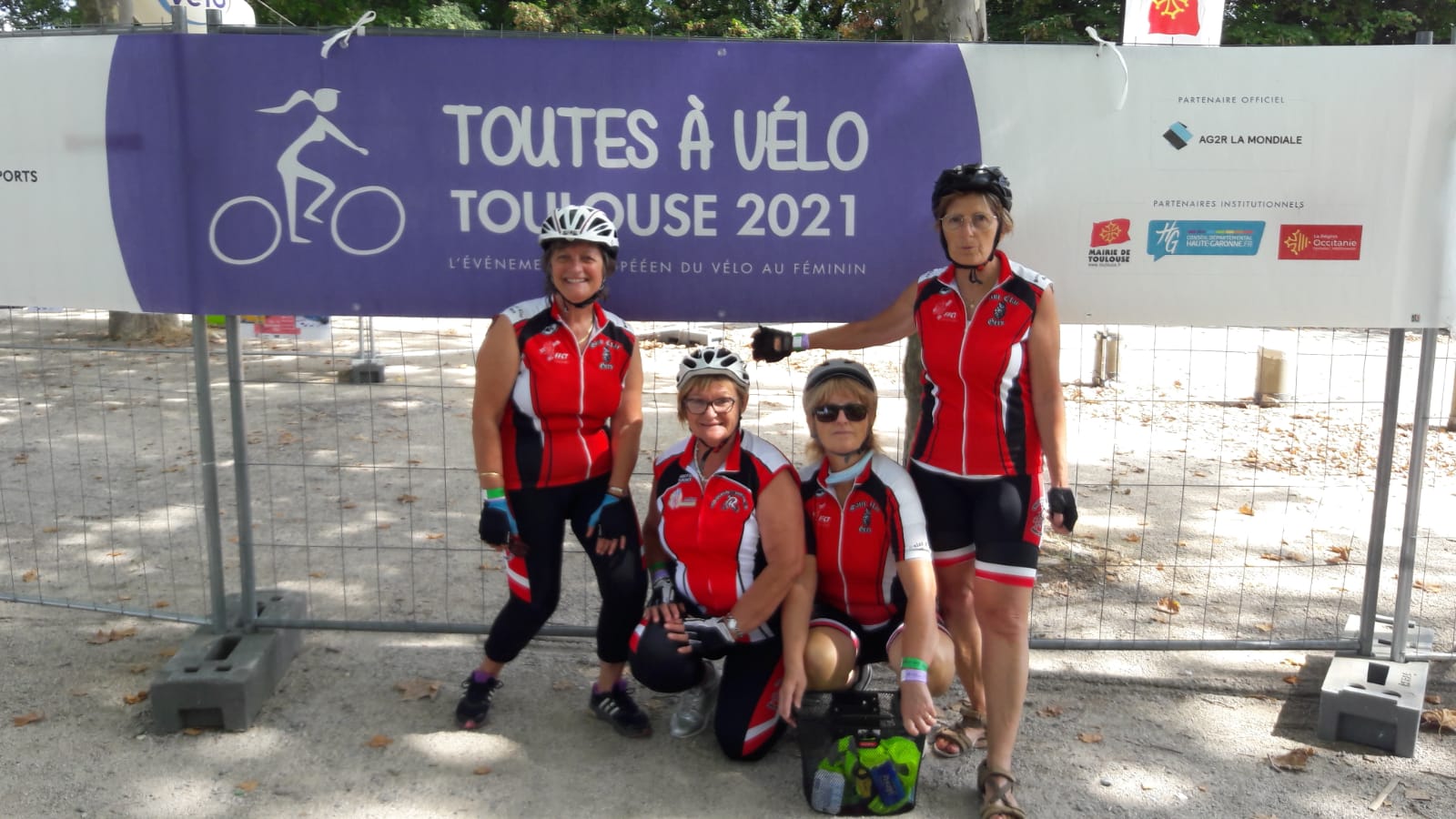 Le groupe des cyclotouristes féminines de Saint-Clar