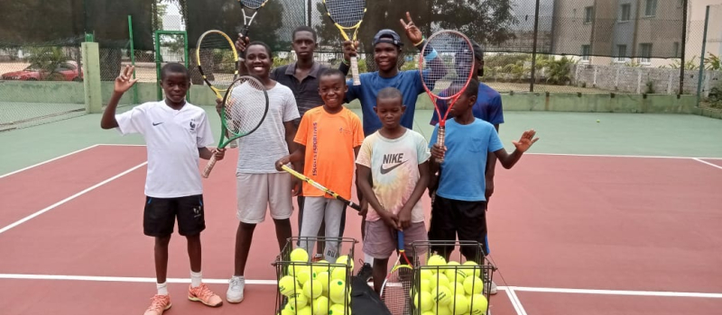 Le  TCCB parraine une association de tennis au Congo