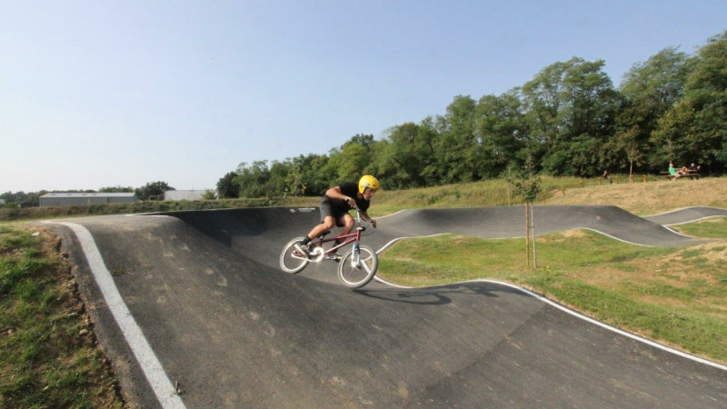 Un champion seul en piste