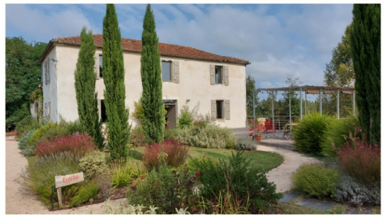 Lassenat, éco-maison d’hôtes en Gascogne : une maison d’hôtes éco-responsable unique dans le Gers!