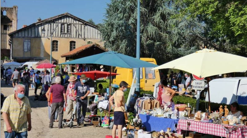 Vide grenier dans un cadre exceptionnel