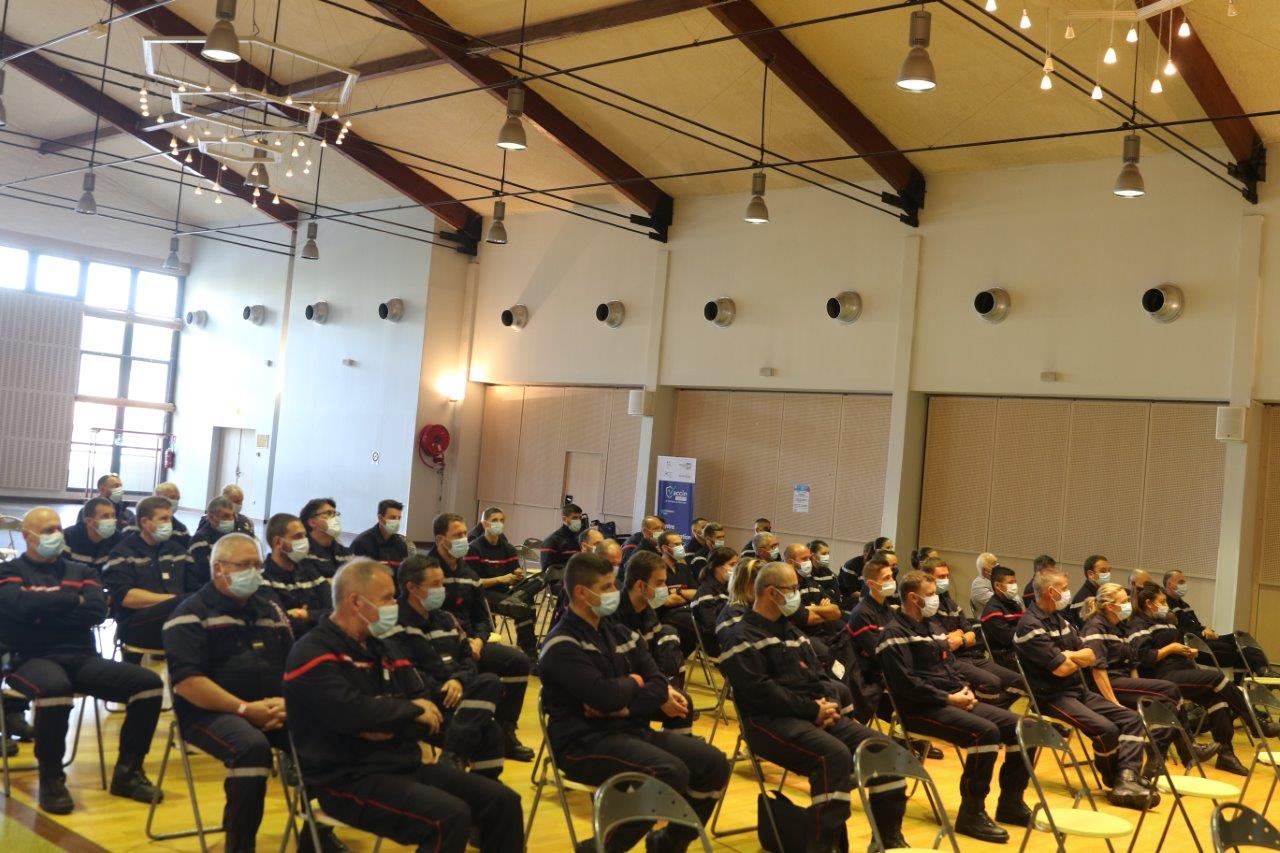 La salle attentive aux discours des intervenants - Photo Marc Le Saux