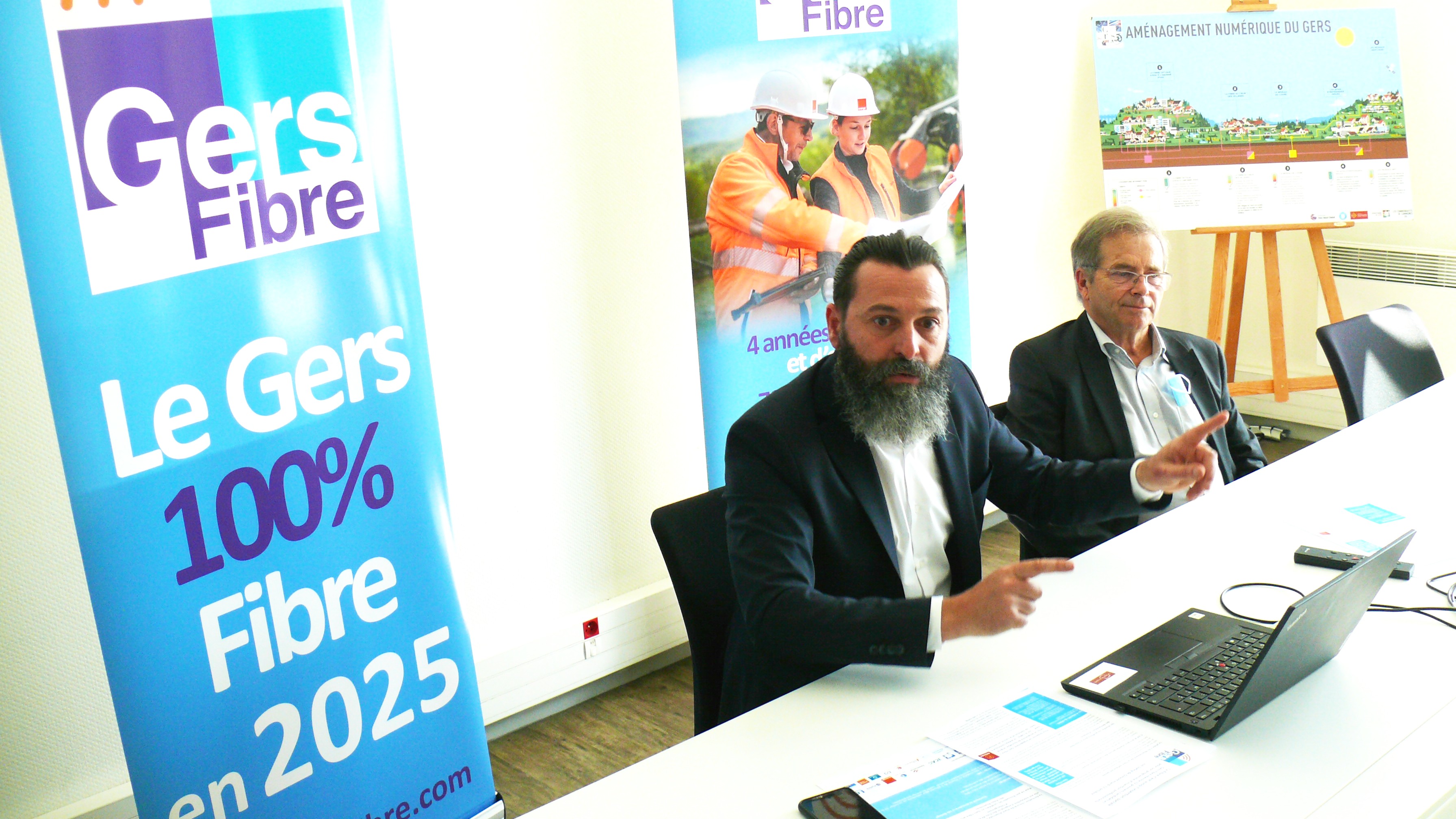 Jean-Sébastien Massenez et Jean-Pierre Salers ont présenté Gers fibre et le Job Dating de Gimont