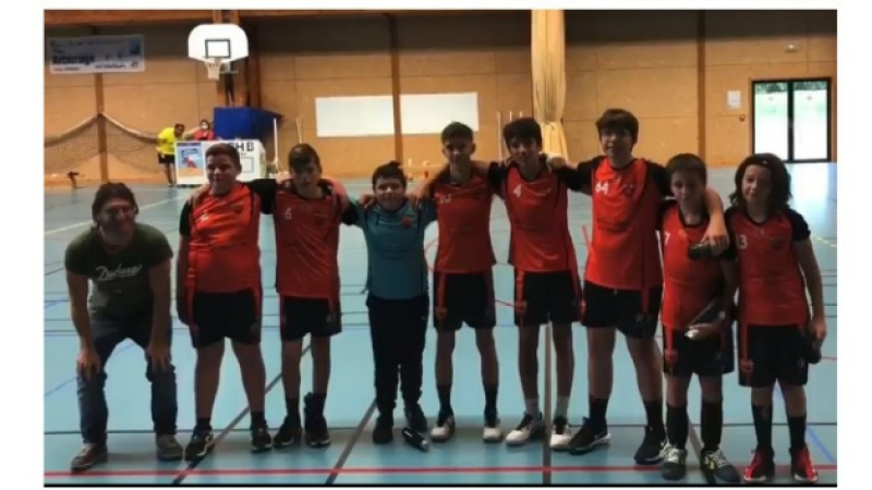 UAV handball : encore une victoire pour les U15 et une soirée en rose pour les filles