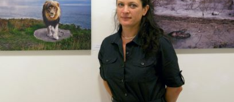 Isabelle Bazin Souriment a reçu l'un des titres  " de portraitiste de France 2021"
