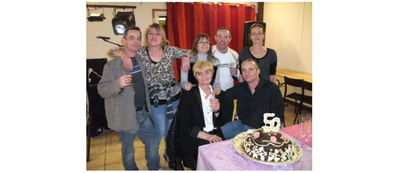 Elle retrouve ses dix frères et sœurs 50 ans après…