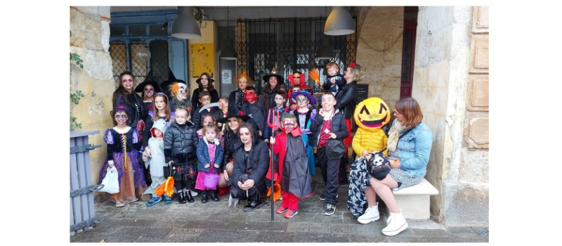 Quand monstres et sorcières envahissent la ville...