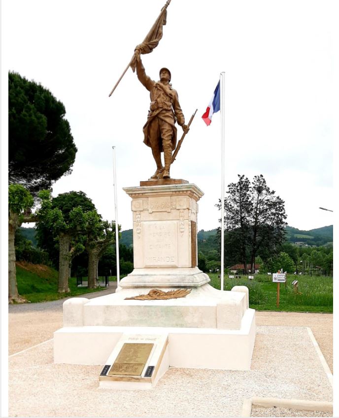 monument aux morts mirande 111121.JPG