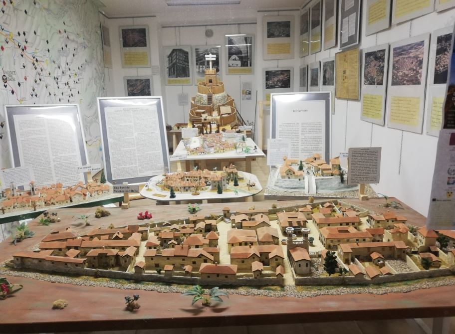 À l'Espace-Bastides, la maquette de la bastide, une réalisation de l'association.
