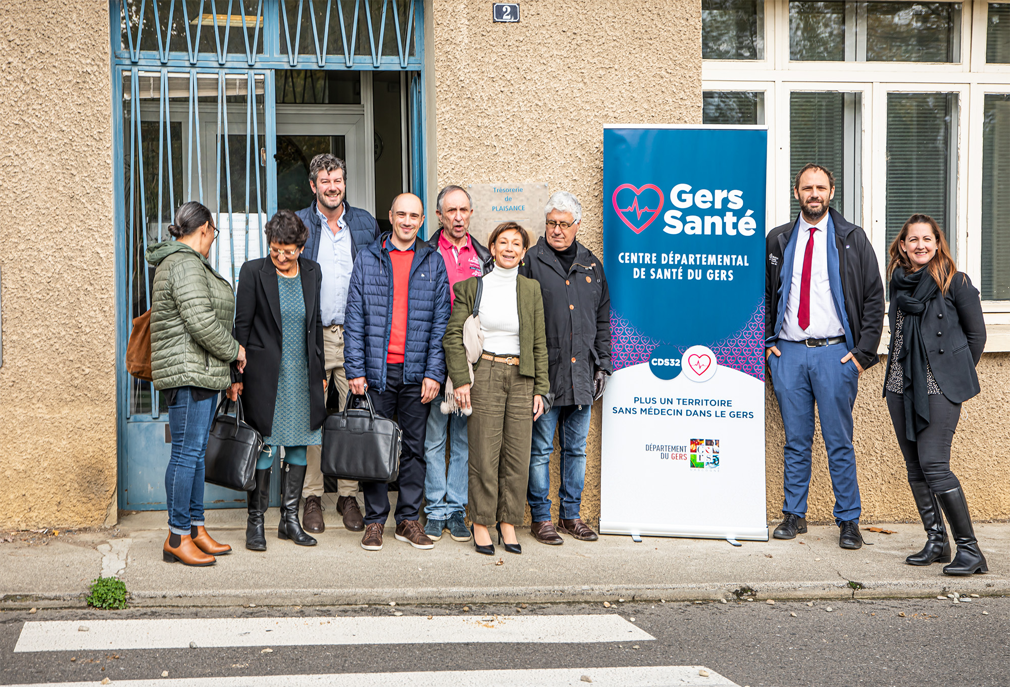 00 Les visiteurs au futur Centre de Santé de Plaisance 1bis 051121.jpg