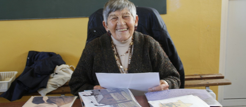Ginette Kolinka parle aux élèves du collège Vasconie