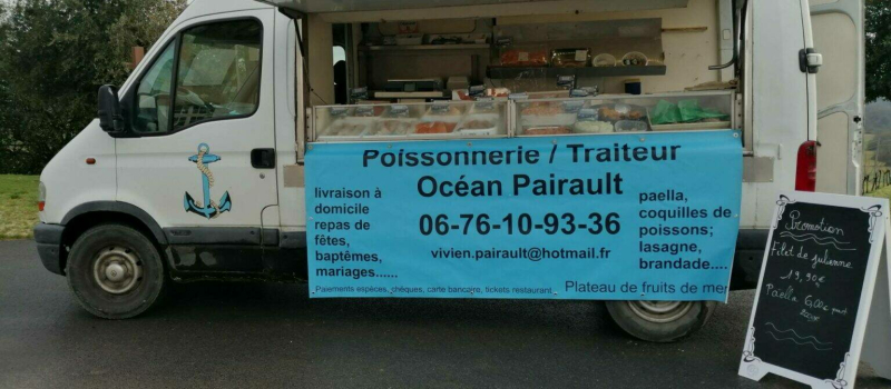 Le poissonnier itinérant séduit les habitants