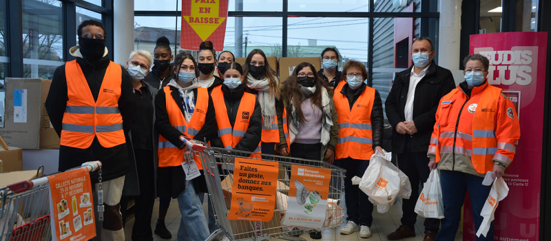 Mobilisation solidaire des élèves pour la collecte de la Banque Alimentaire