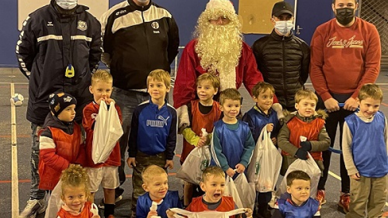 Le Père Noël à l’école de foot