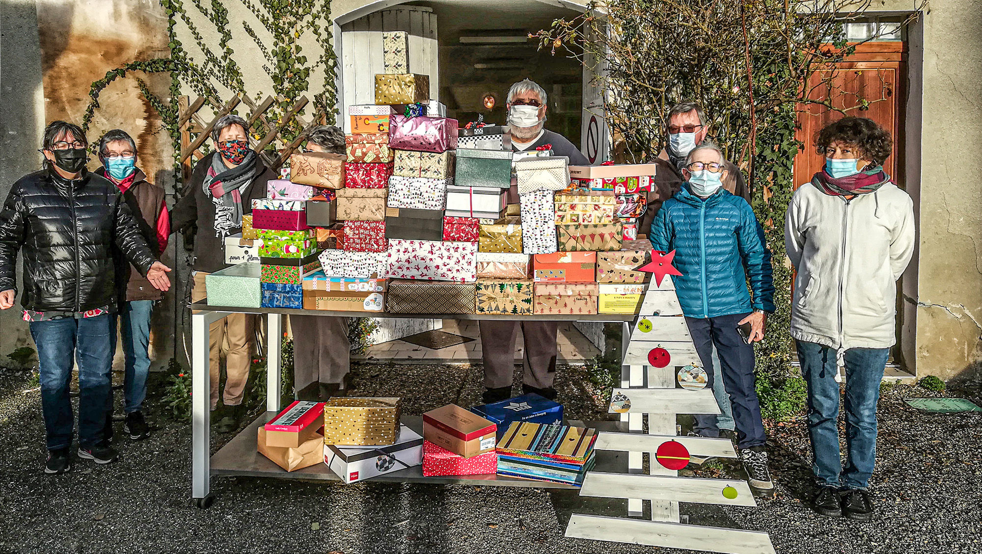 À Noël 2021, pour la première fois, des boîtes de Noël ont été données Elles ont eu beaucoup de succès : crédit Ph Sol' Adour