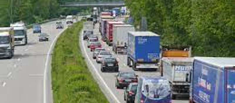 Sécurité routière : le nombre de morts sous la barre des 3 000 en 2021