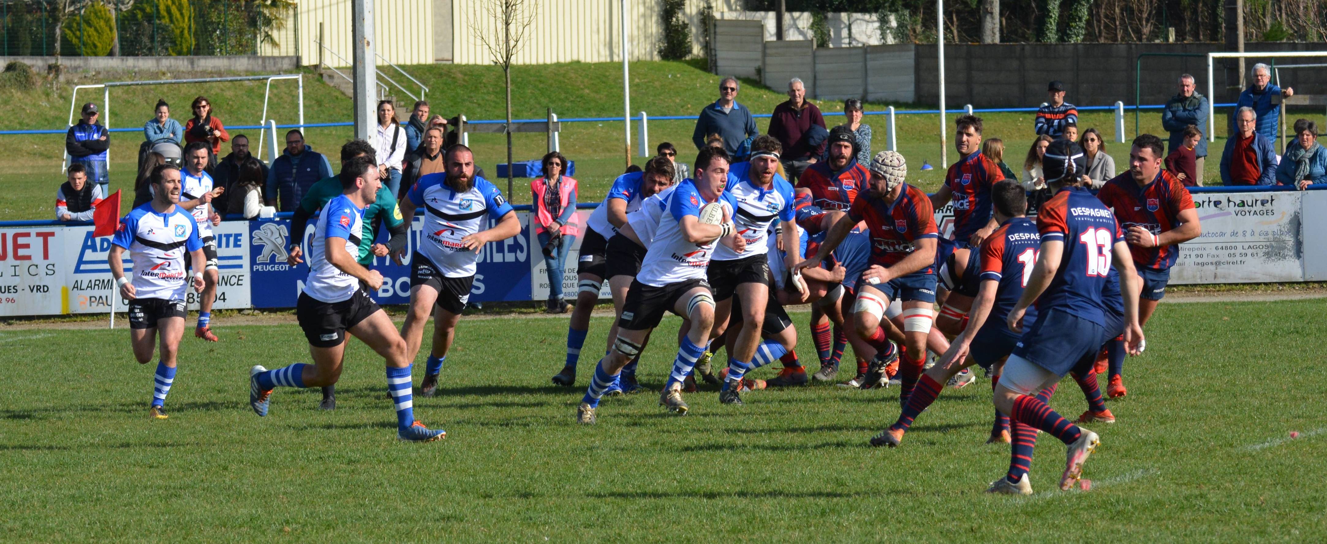 COARRAZE NAY vs EAB Eq1.JPG