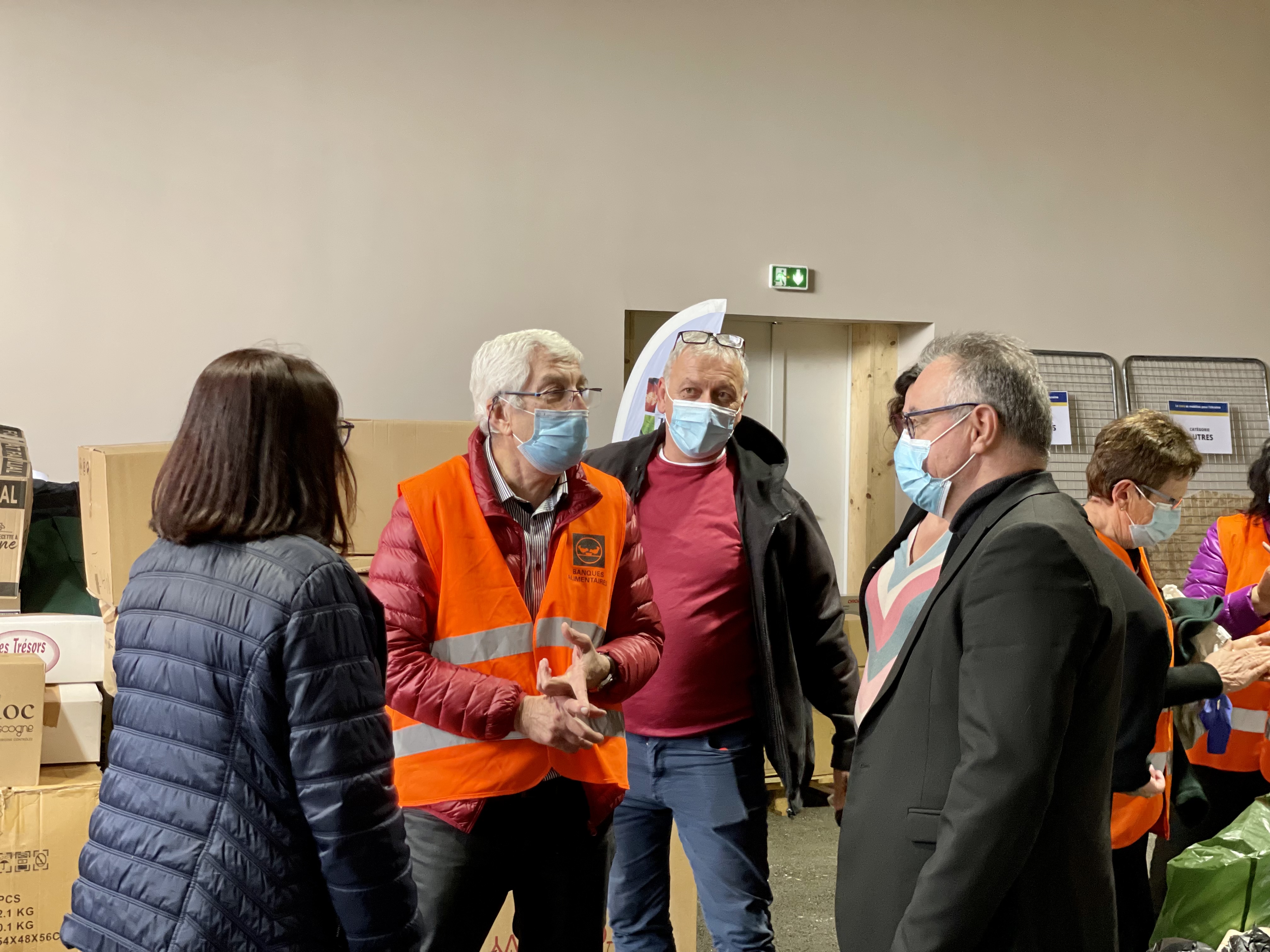 Philippe Dupouy et Pierre Buffo échangent sur le soutien à l'Ukraine.