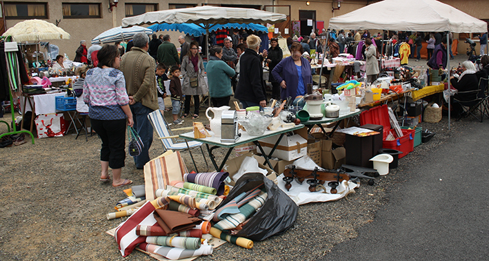 vide grenier photo lionel Lemaire.jpg