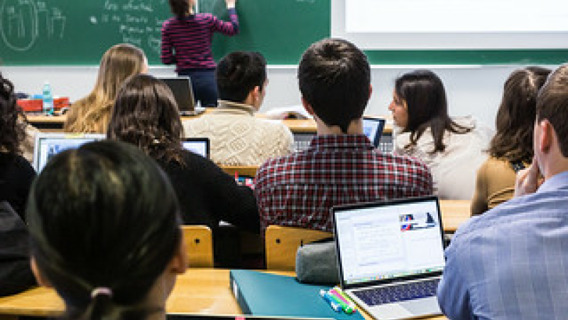 Que faut-il faire pour défendre et améliorer le système éducatif