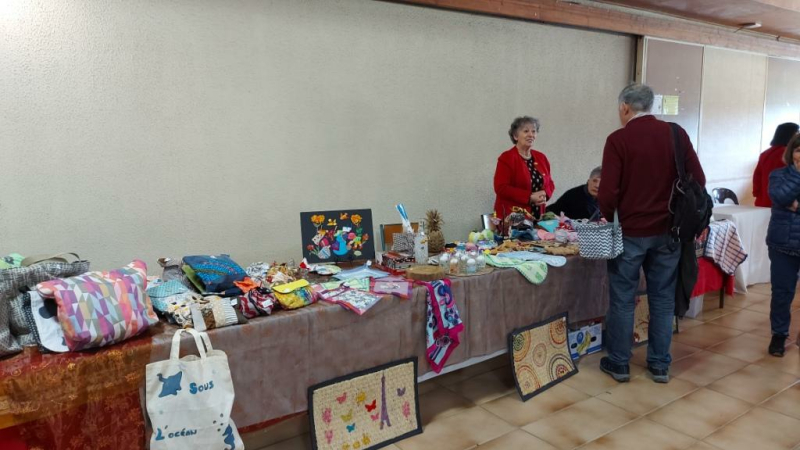 Belle fréquentation pour l'expo-vente/ vide-grenier de Vic Accueil !